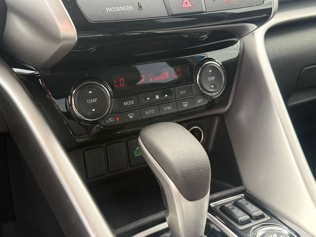 Thumbnail: 2026 Mitsubishi Eclipse Cross - 9