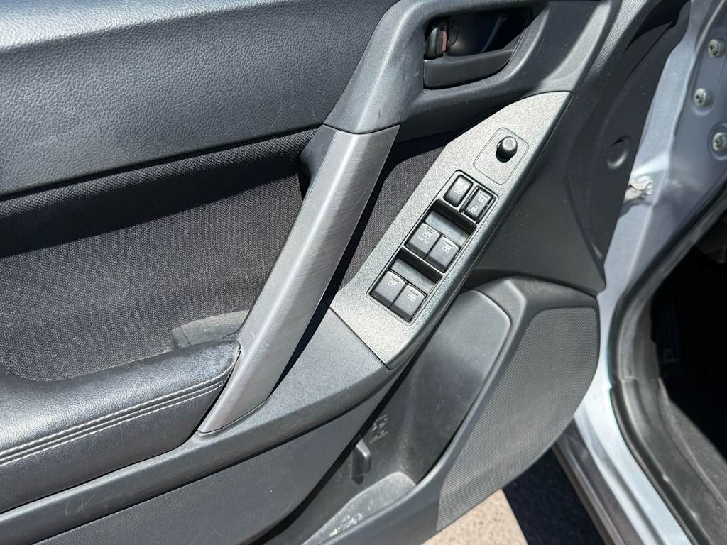 Thumbnail: 2016 Subaru Forester - 18