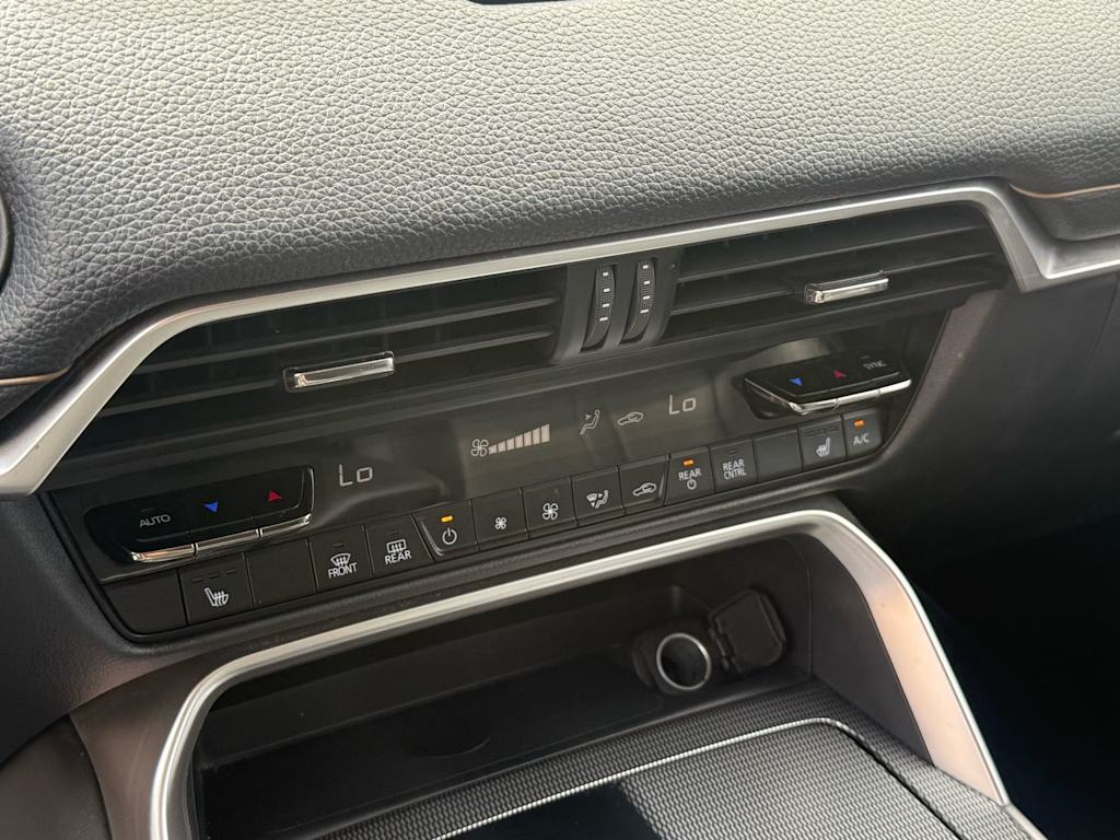 Thumbnail: 2024 Mazda CX-90 - 24