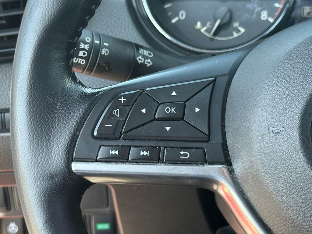 Thumbnail: 2020 Nissan Rogue Sport - 20