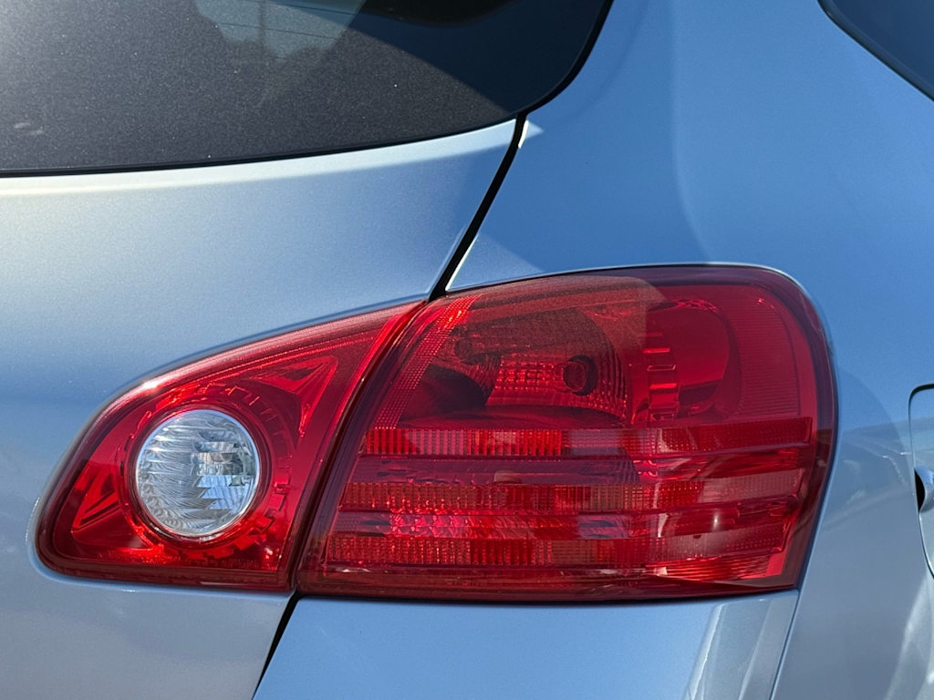 Thumbnail: 2012 Nissan Rogue - 18