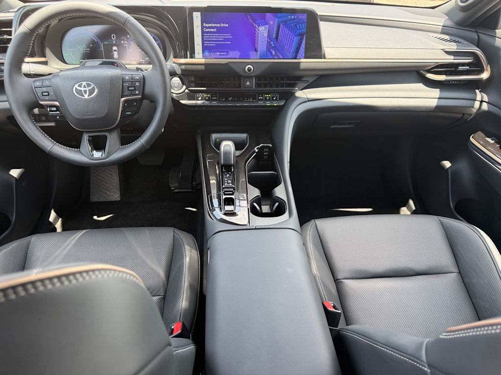 Thumbnail: 2025 Toyota Crown Signia - 9