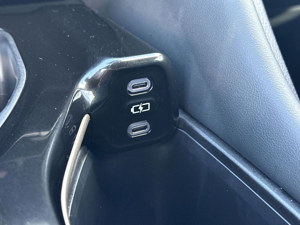 Thumbnail: 2025 Toyota Crown Signia - 29