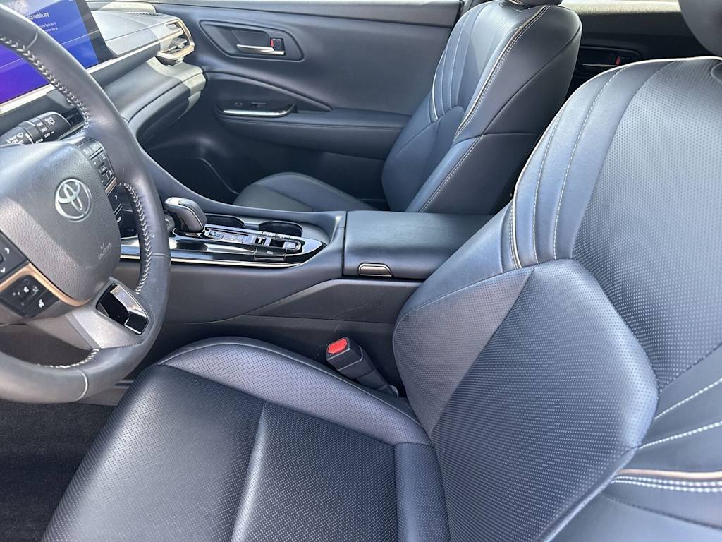 Thumbnail: 2025 Toyota Crown Signia - 12