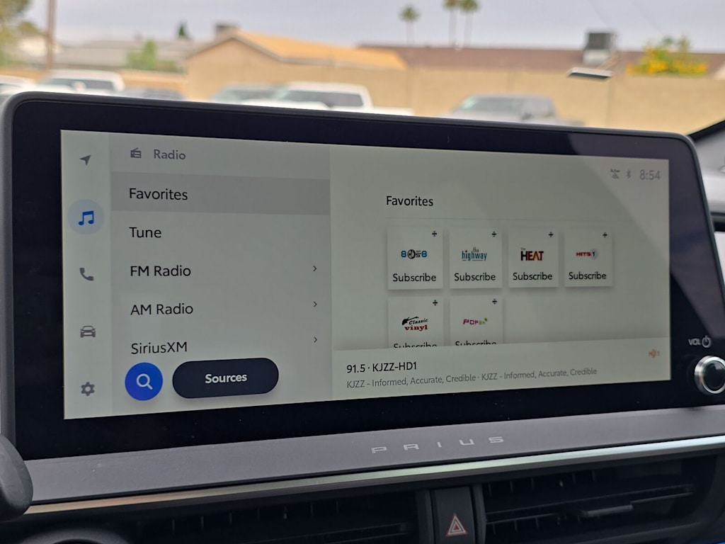 2025 Toyota Prius Limited - Photo 26