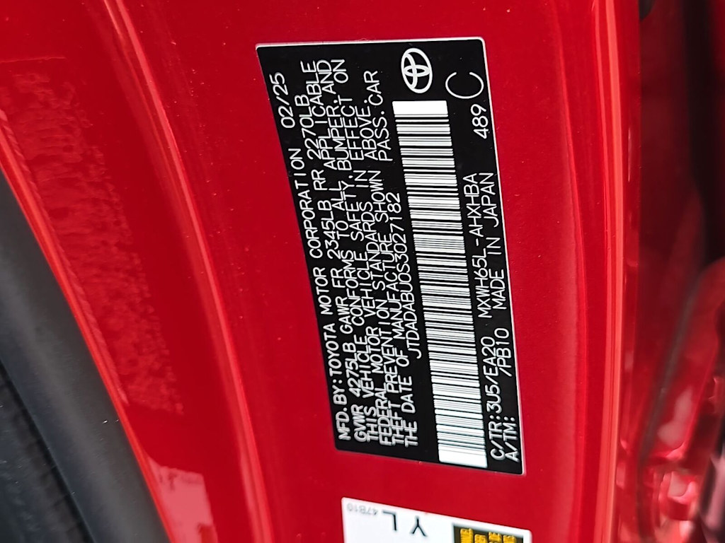 2025 Toyota Prius Limited - Photo 17