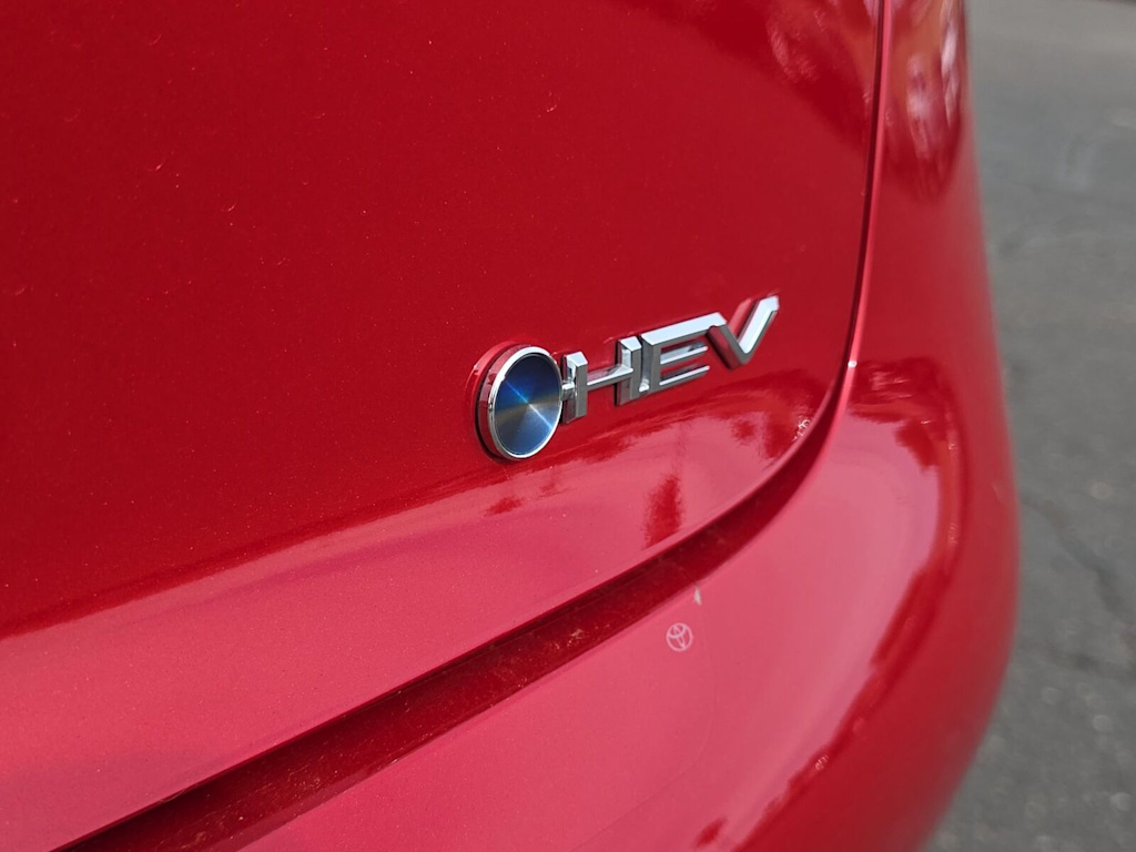 2025 Toyota Prius Limited - Photo 35