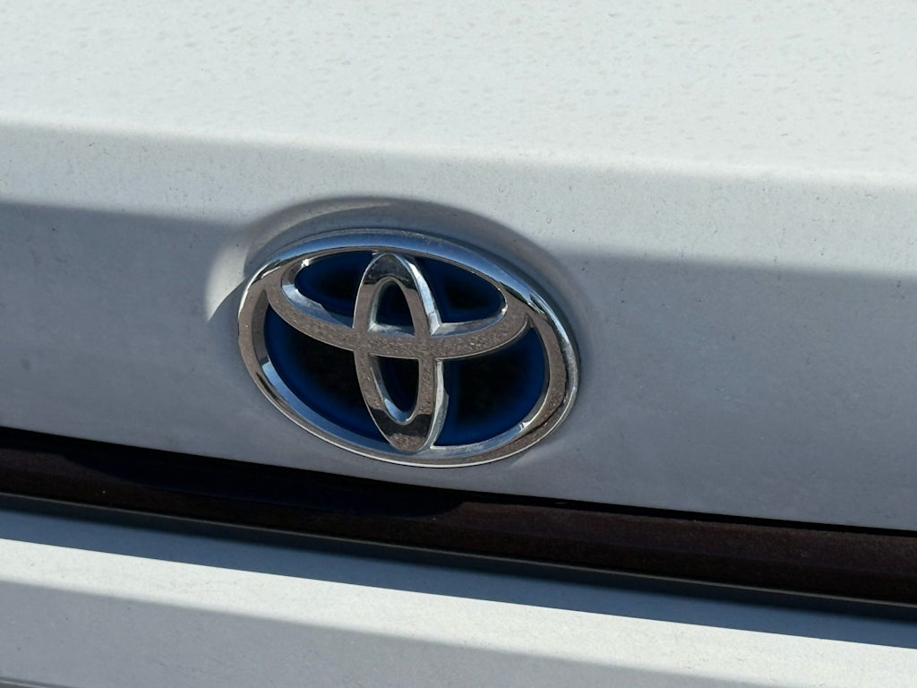 Thumbnail: 2022 Toyota Corolla - 17