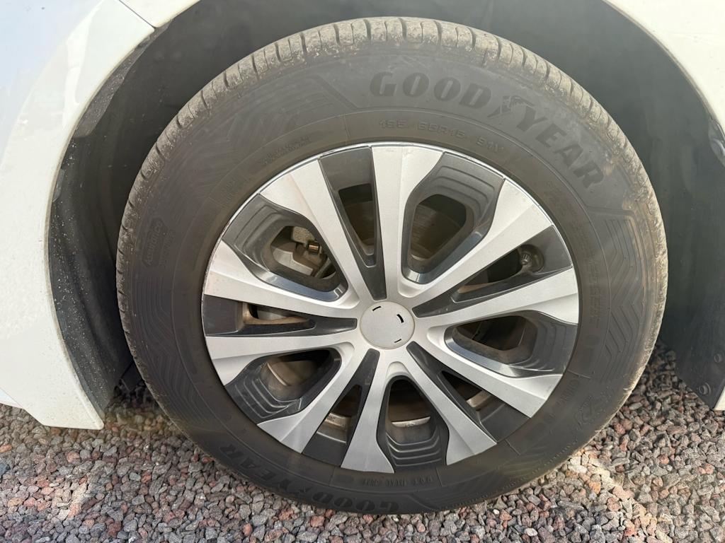 Thumbnail: 2022 Toyota Corolla - 4