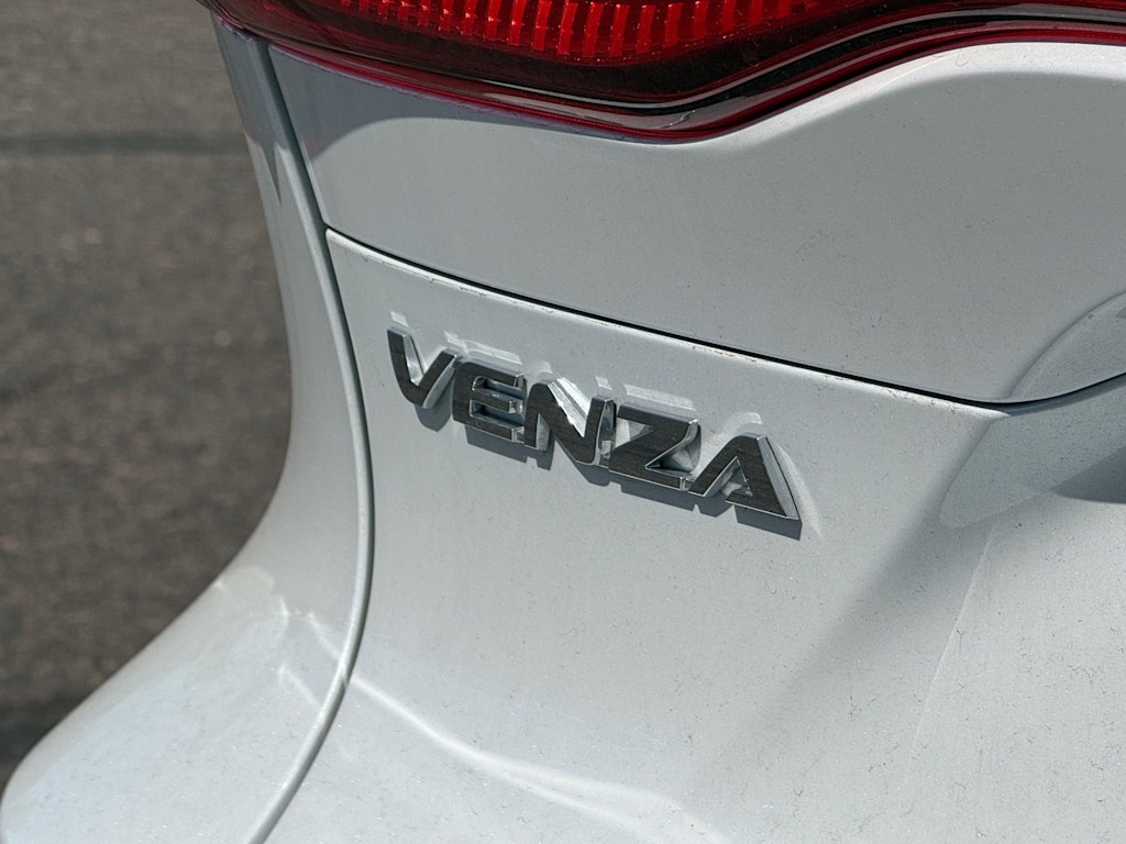 Thumbnail: 2023 Toyota Venza - 5