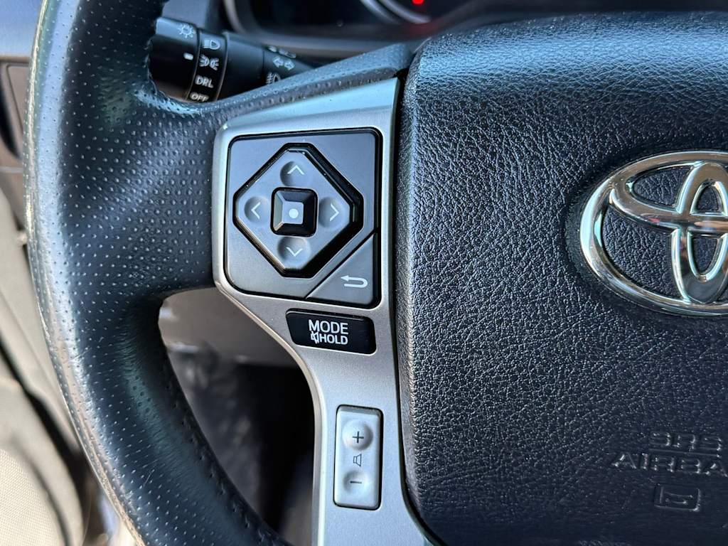 Thumbnail: 2018 Toyota 4Runner - 24