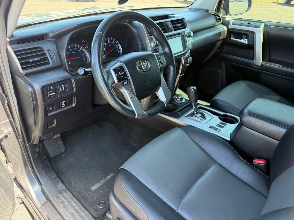 Thumbnail: 2018 Toyota 4Runner - 7