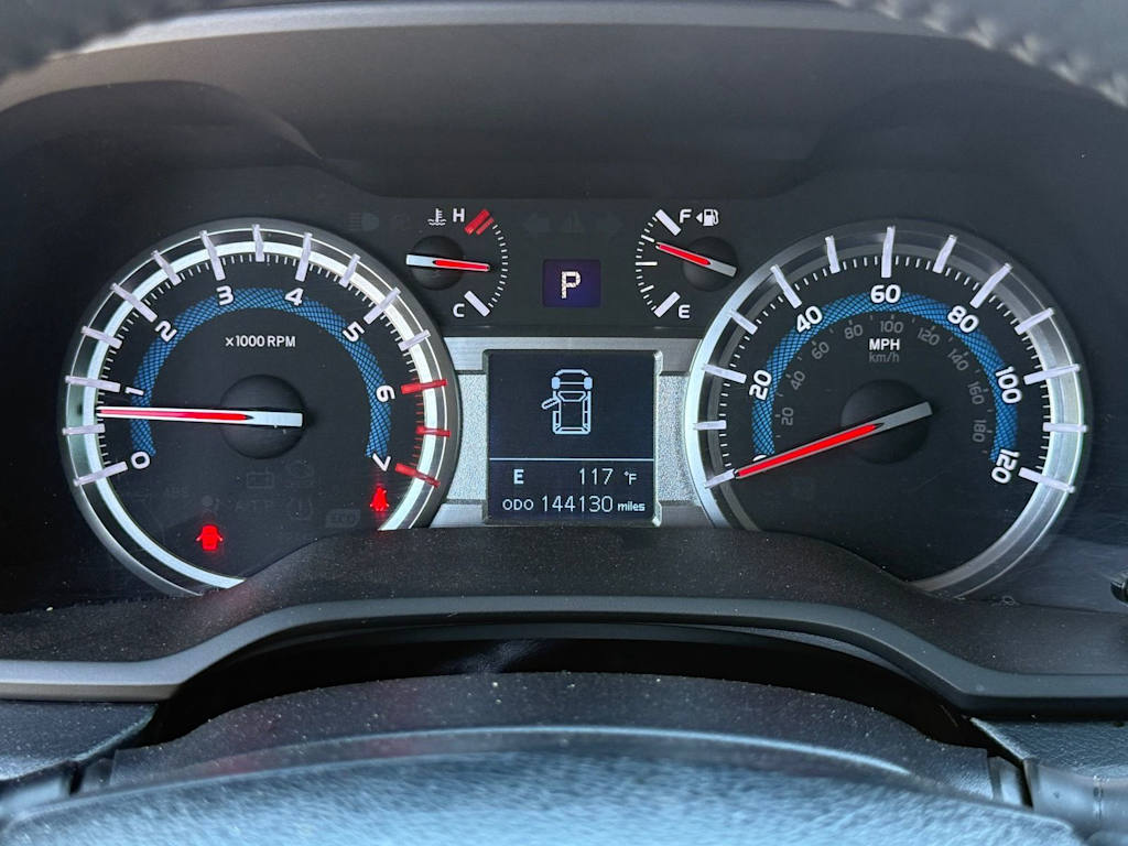 Thumbnail: 2018 Toyota 4Runner - 12