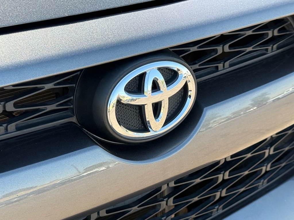Thumbnail: 2018 Toyota 4Runner - 34