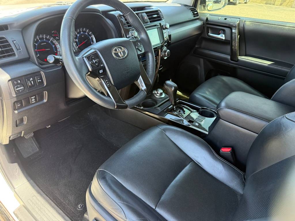 Thumbnail: 2019 Toyota 4Runner - 7