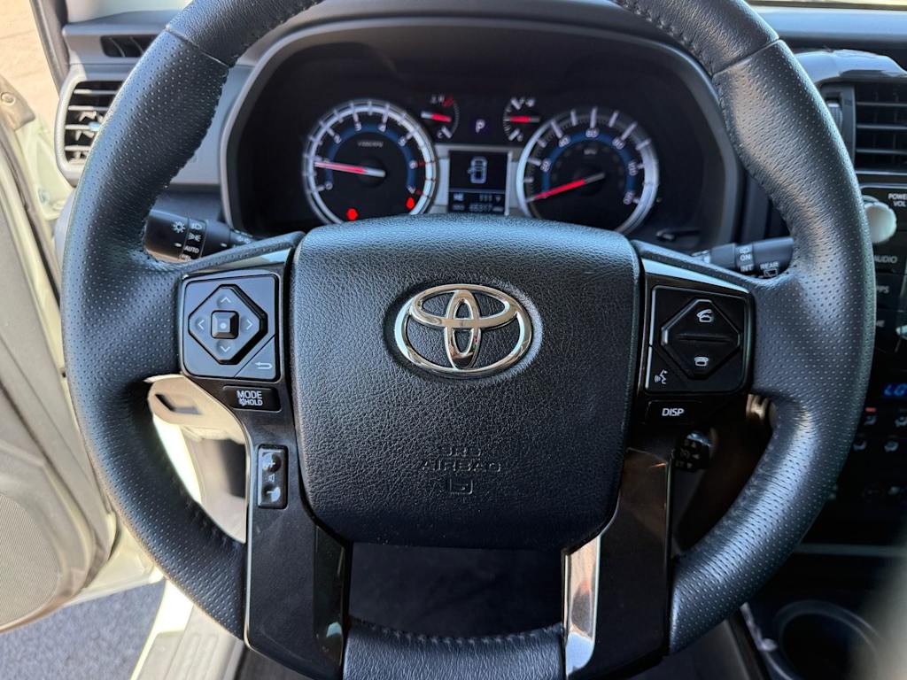 Thumbnail: 2019 Toyota 4Runner - 23