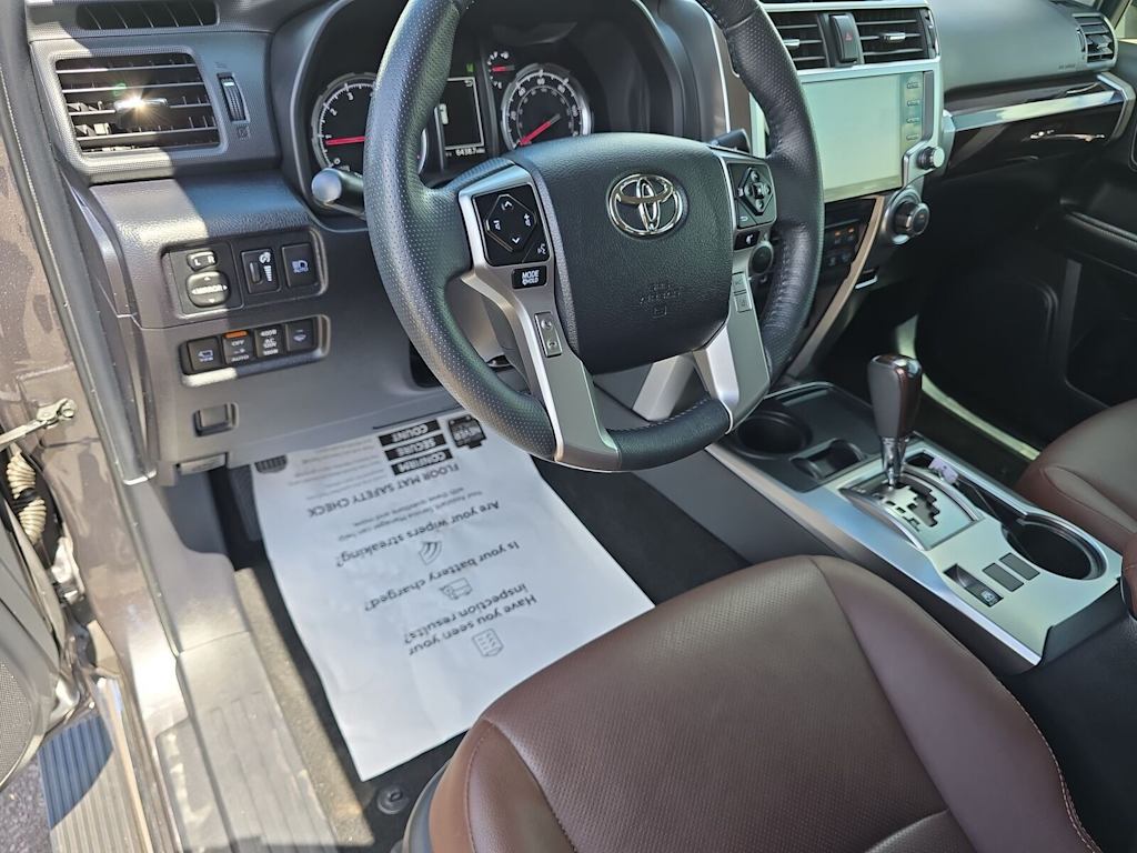 Thumbnail: 2023 Toyota 4Runner - 12