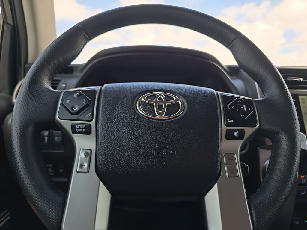 Thumbnail: 2023 Toyota 4Runner - 13