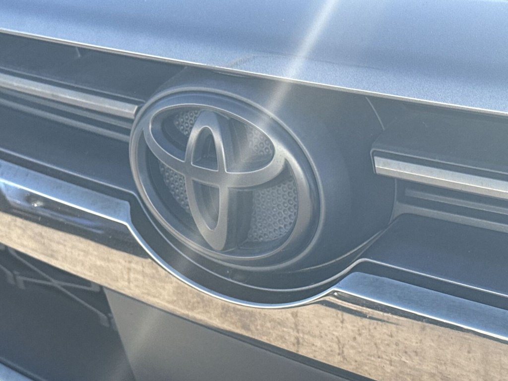 Thumbnail: 2021 Toyota 4Runner - 6