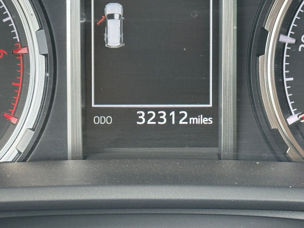 Thumbnail: 2023 Toyota 4Runner - 25