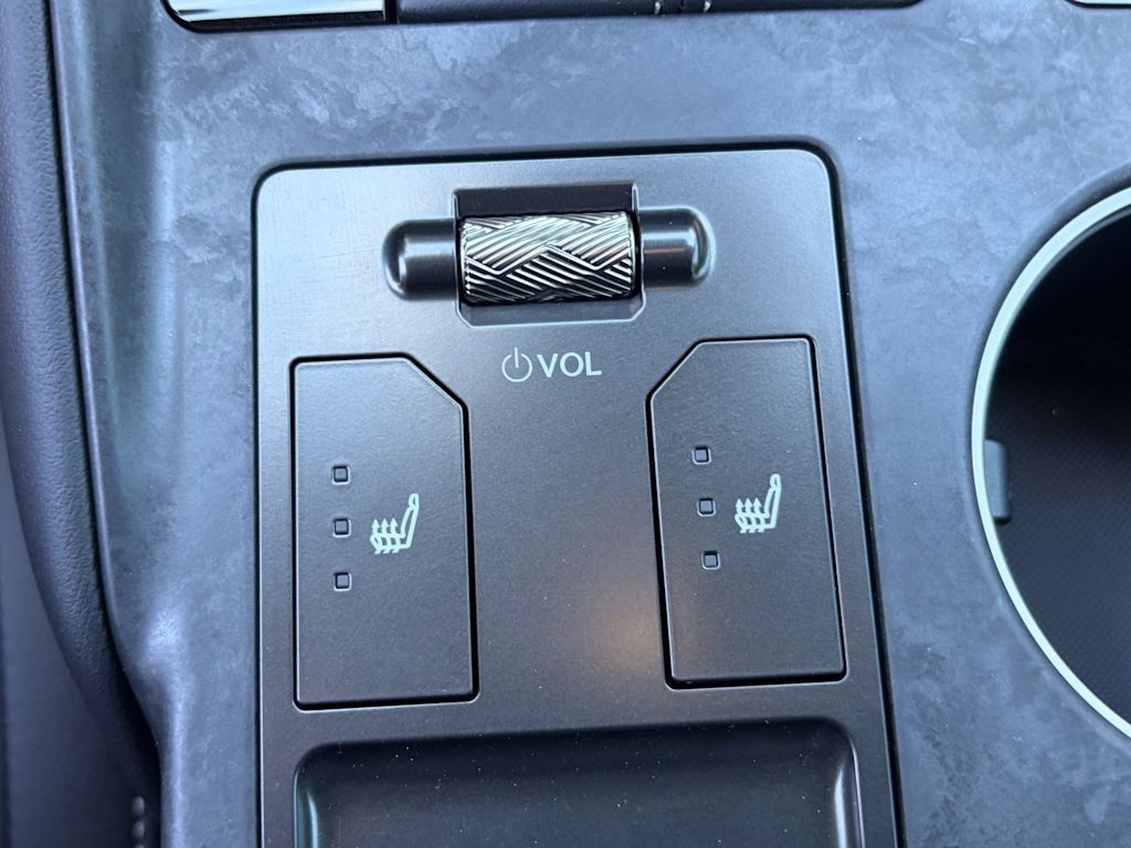 Thumbnail: 2026 Lexus ES - 30