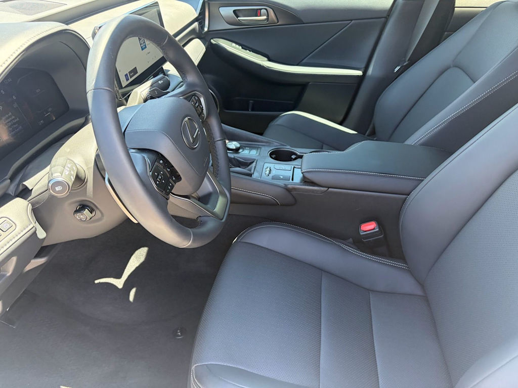 Thumbnail: 2026 Lexus ES - 9