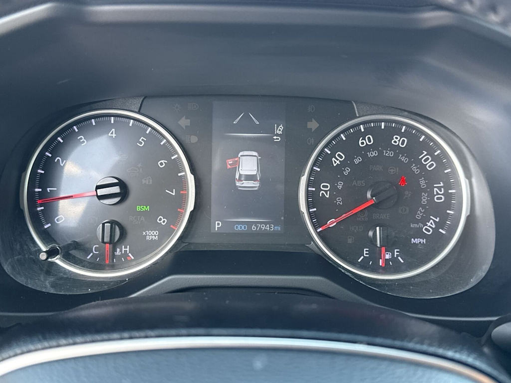 2019 Toyota RAV4 XLE Premium 16