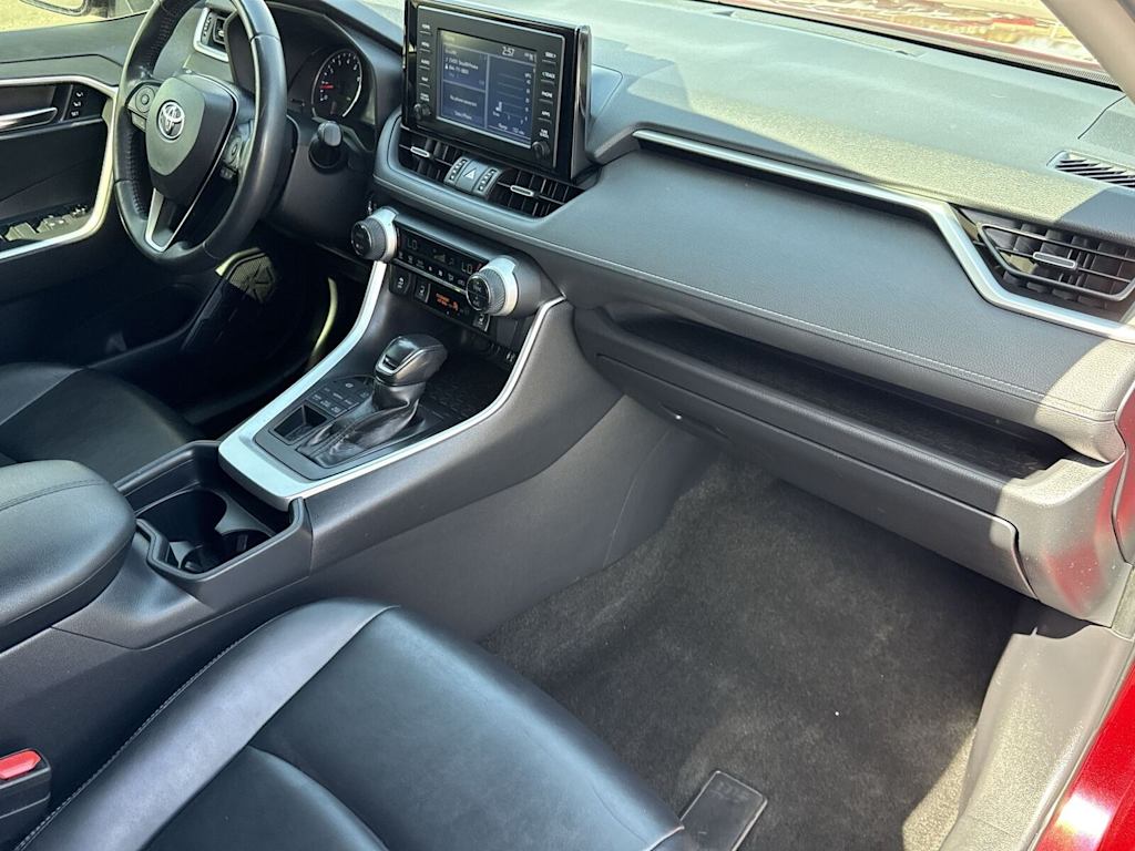 2019 Toyota RAV4 XLE Premium 2