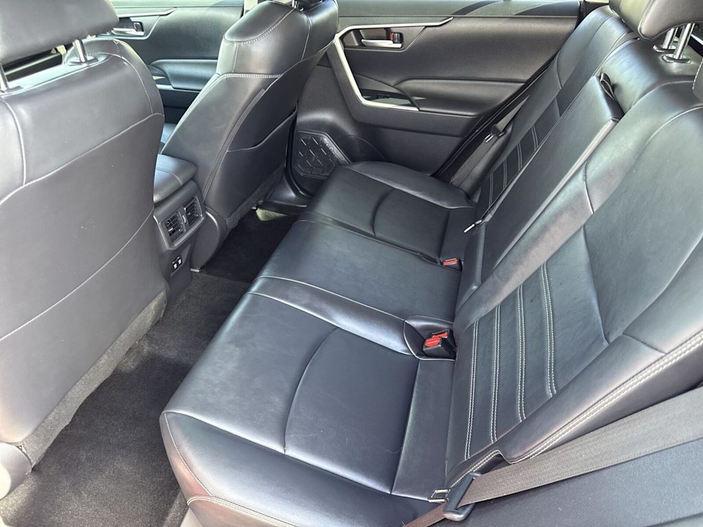 2019 Toyota RAV4 XLE Premium 22
