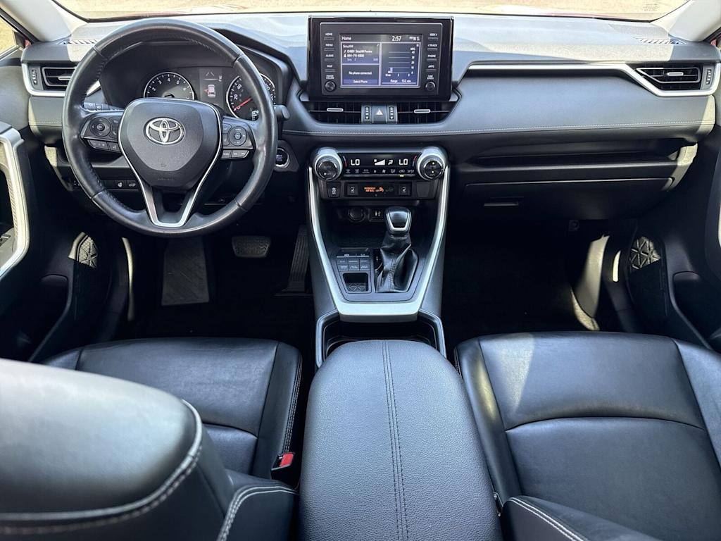 2019 Toyota RAV4 XLE Premium 9