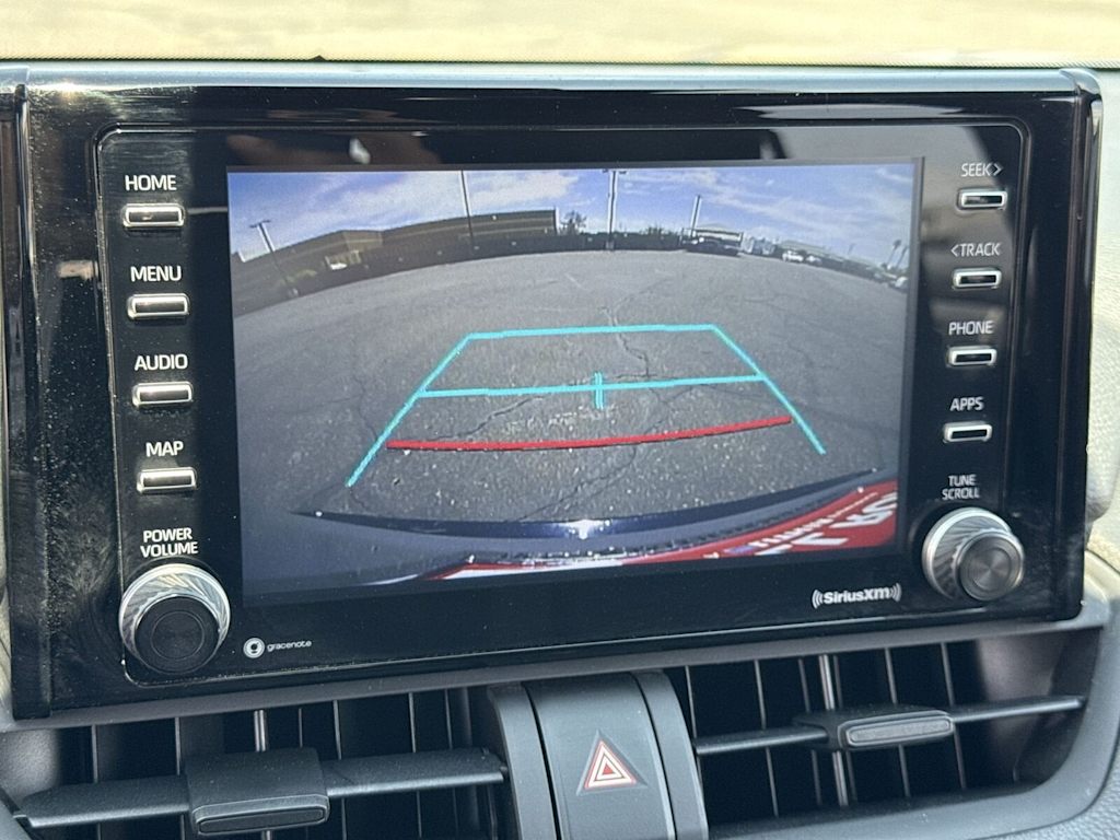 Thumbnail: 2022 Toyota RAV4 - 25