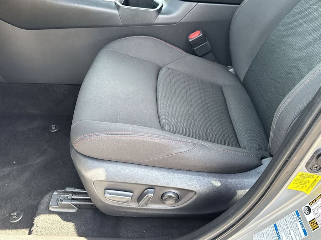 Thumbnail: 2022 Toyota RAV4 - 23