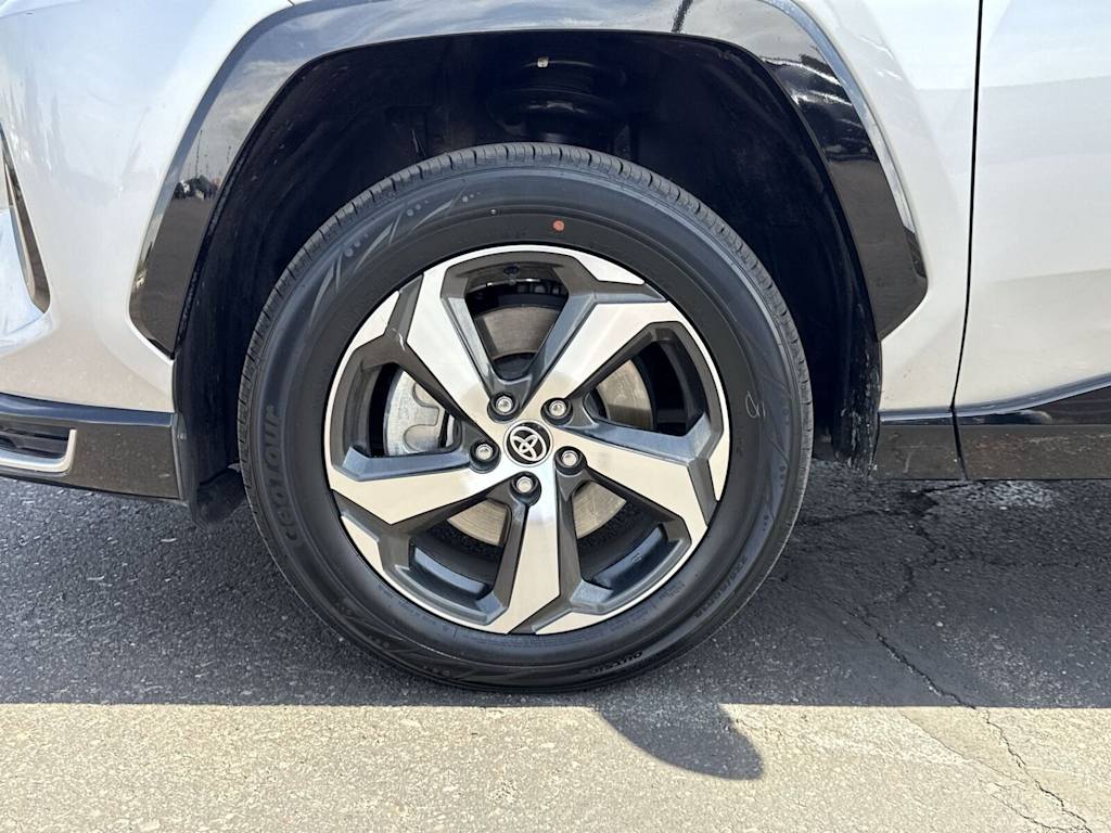 Thumbnail: 2022 Toyota RAV4 - 7