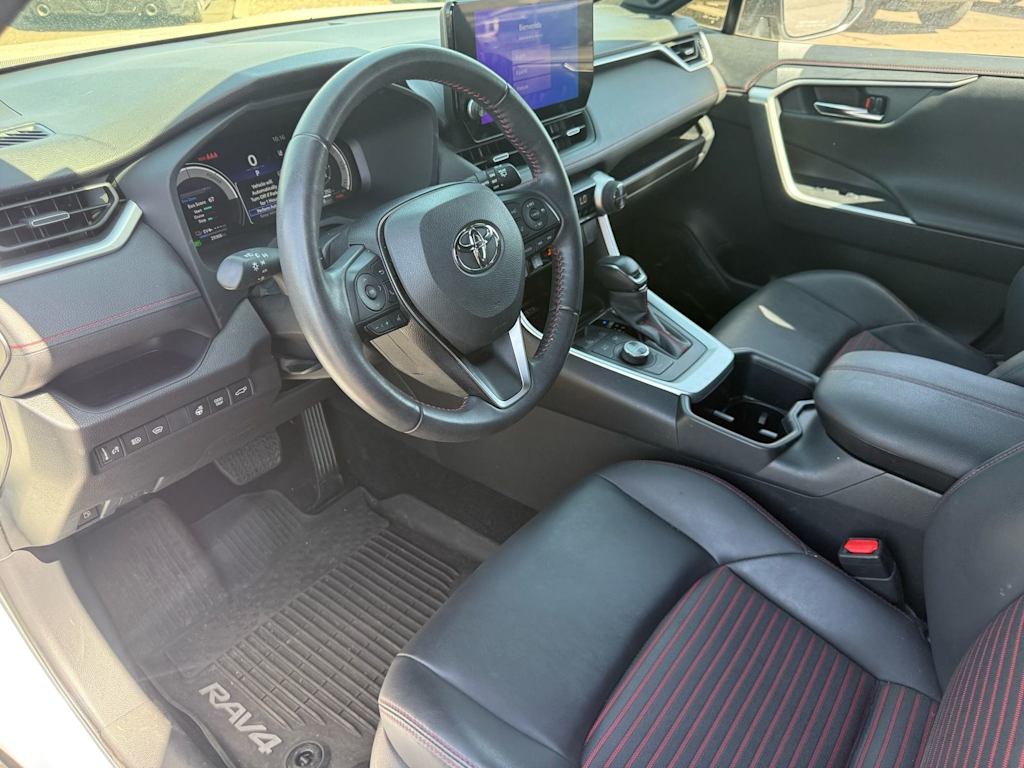 Thumbnail: 2023 Toyota RAV4 - 6