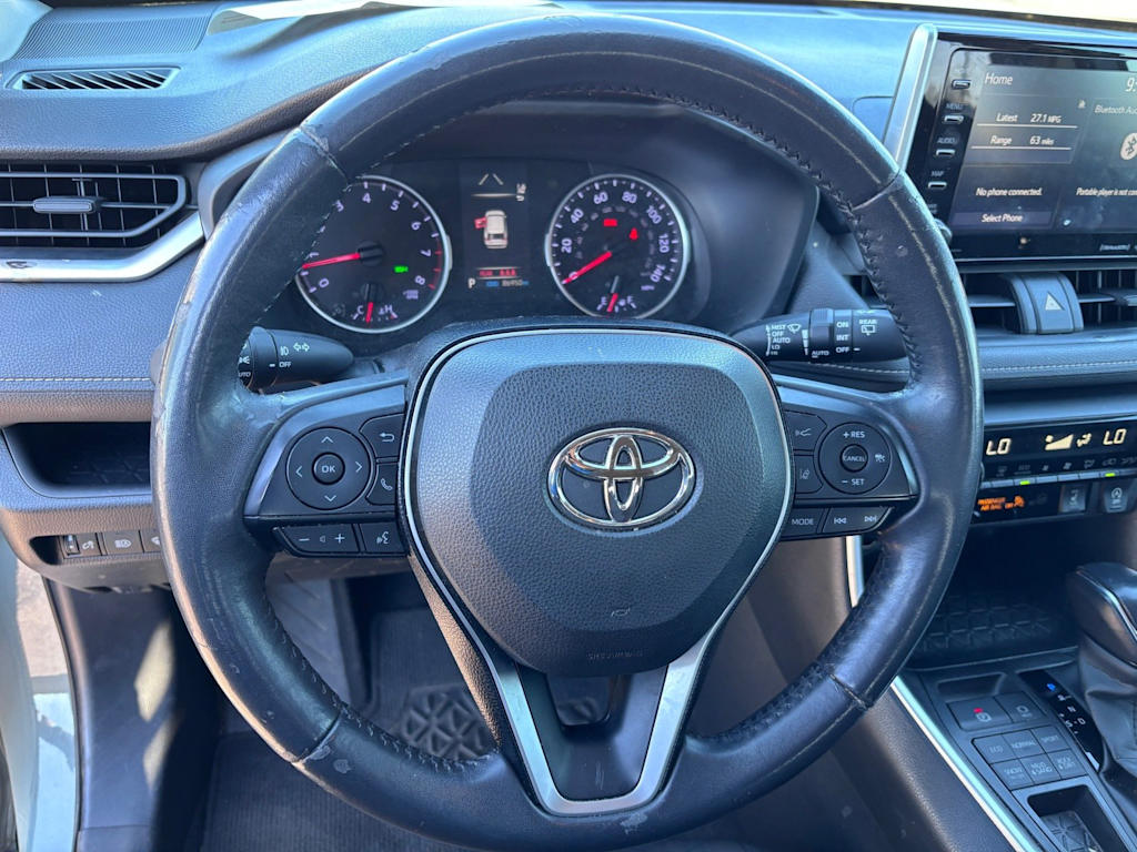 Thumbnail: 2021 Toyota RAV4 - 7