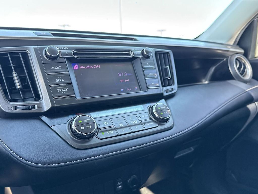 Thumbnail: 2013 Toyota RAV4 - 16