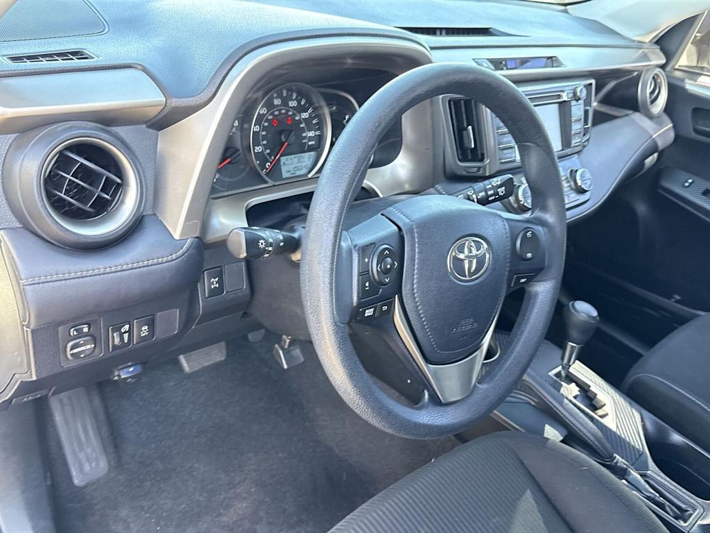 Thumbnail: 2013 Toyota RAV4 - 14