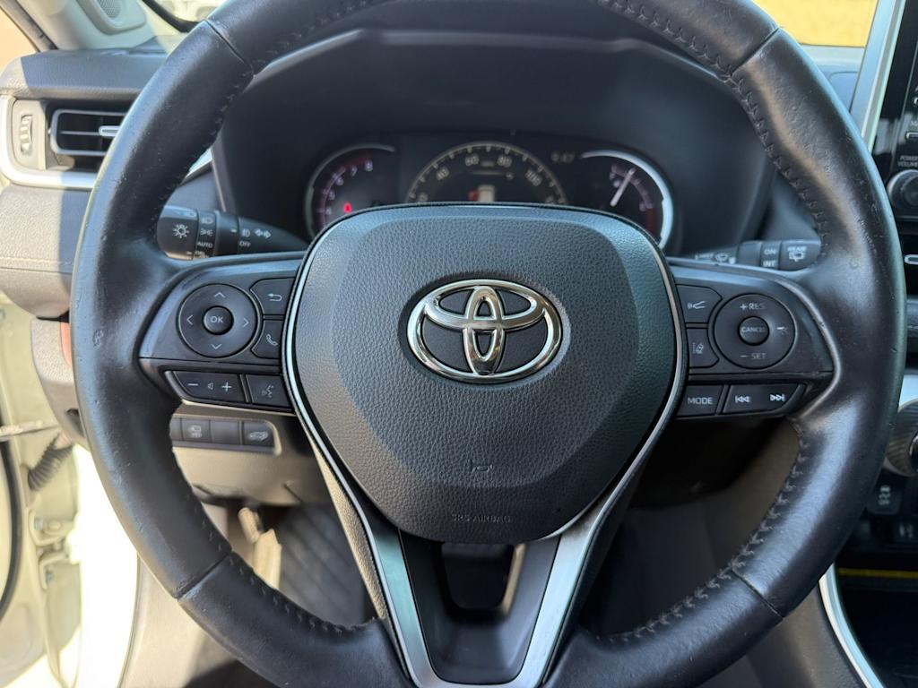 Thumbnail: 2019 Toyota RAV4 - 20