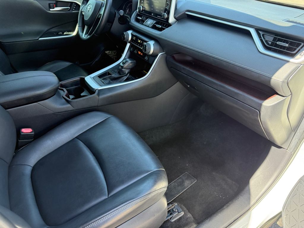 Thumbnail: 2019 Toyota RAV4 - 29