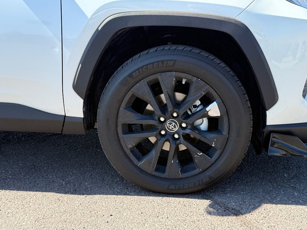 Thumbnail: 2019 Toyota RAV4 - 7