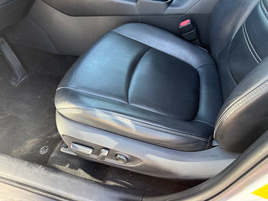 Thumbnail: 2019 Toyota RAV4 - 19