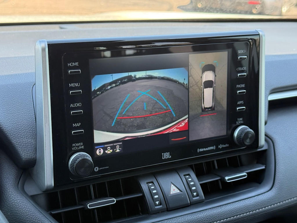 Thumbnail: 2019 Toyota RAV4 - 23