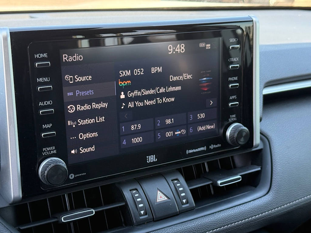 Thumbnail: 2019 Toyota RAV4 - 11