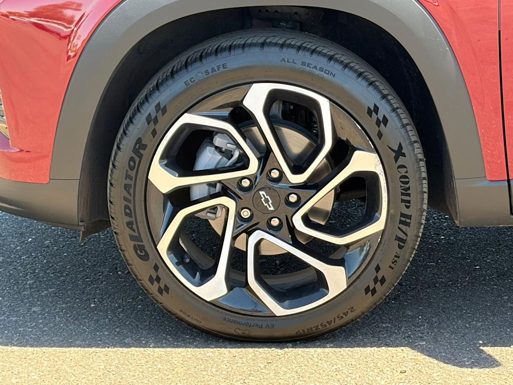 Thumbnail: 2025 Chevrolet Trax - 6