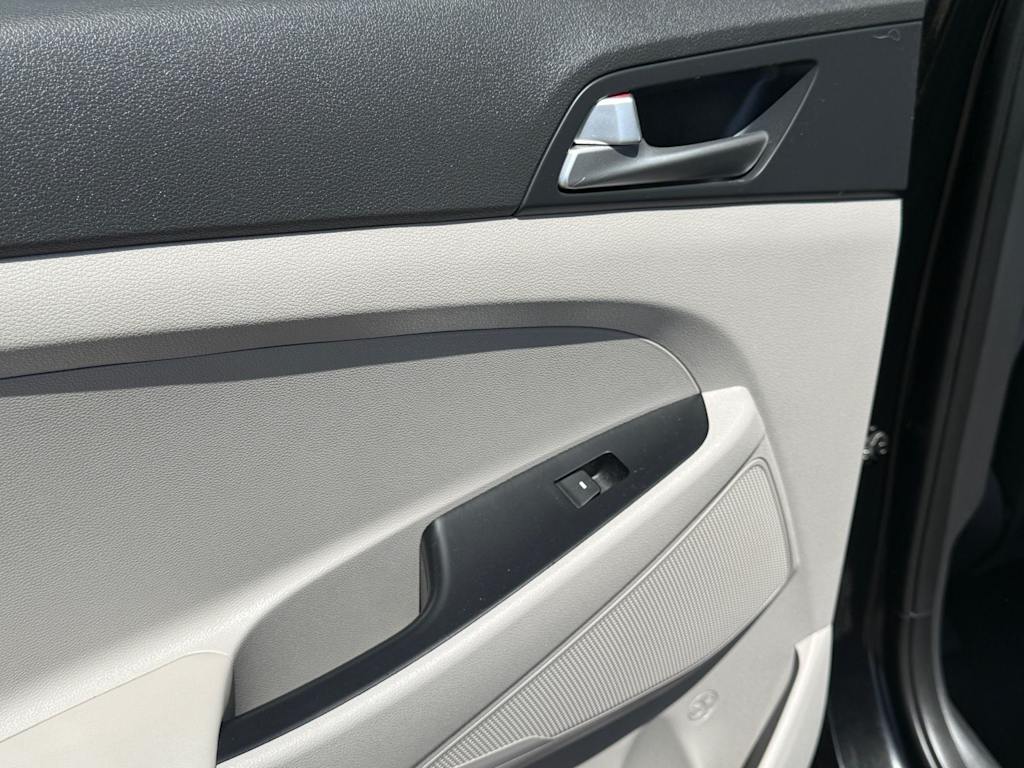 Thumbnail: 2020 Hyundai Tucson - 17