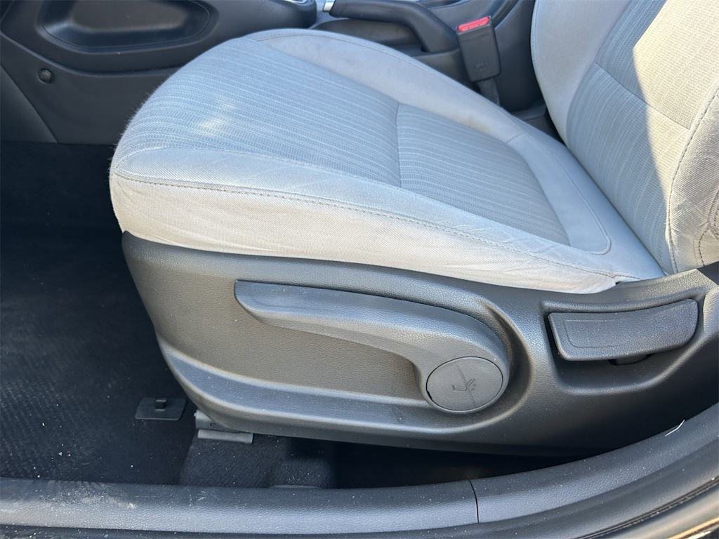 2022 Hyundai Kona SEL 27