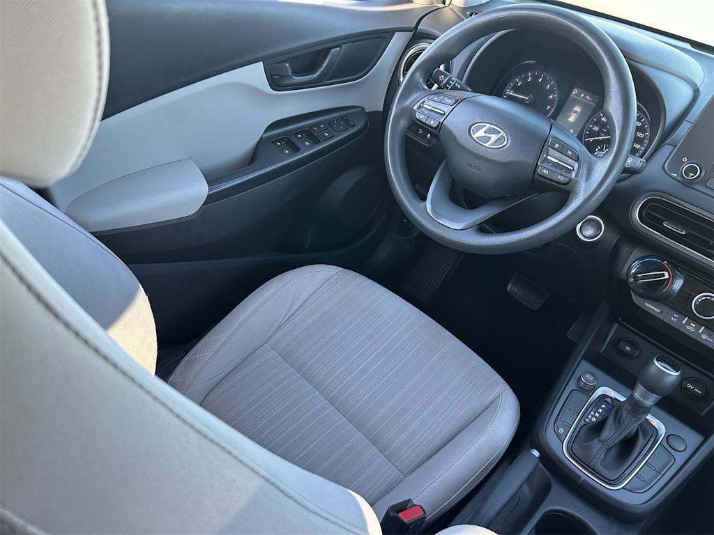 2022 Hyundai Kona SEL 12
