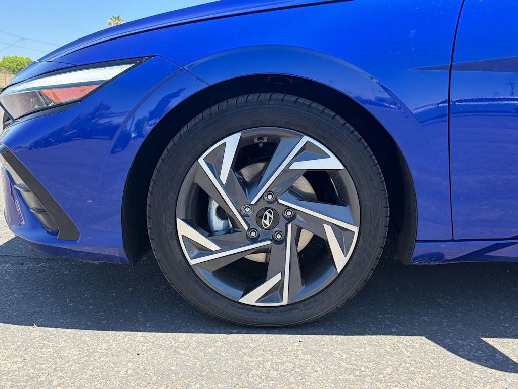Thumbnail: 2024 Hyundai Elantra - 8