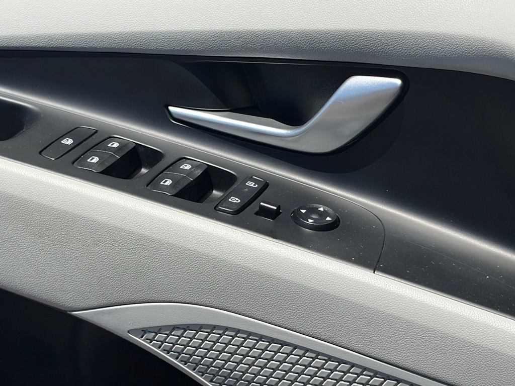 Thumbnail: 2024 Hyundai Elantra - 7