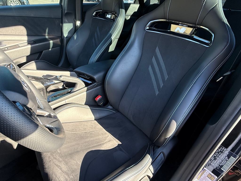 Thumbnail: 2023 Hyundai Elantra - 7